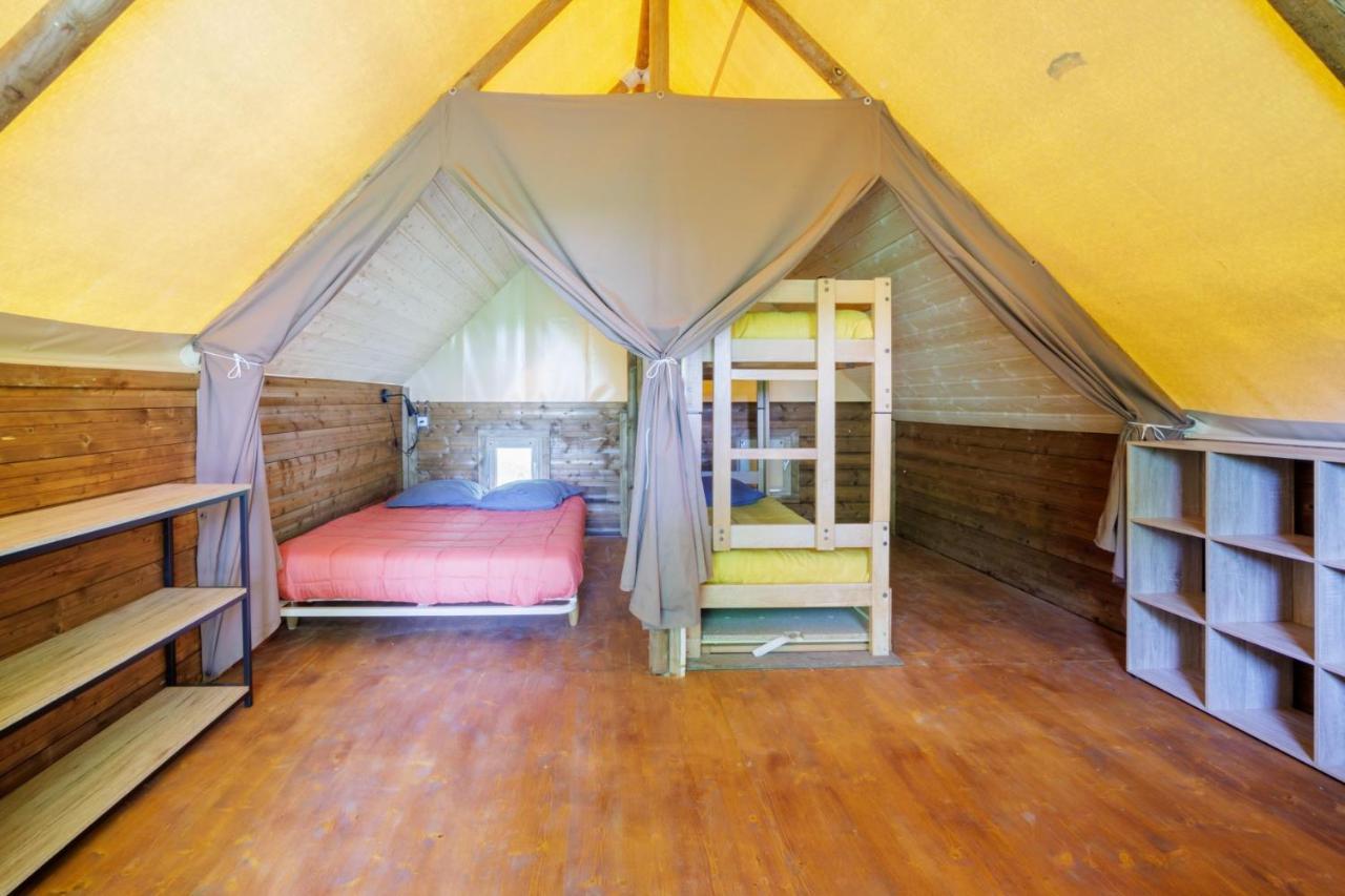 La Clairiere - Ecolieu De Vacances Lamothe-Fenelon ภายนอก รูปภาพ