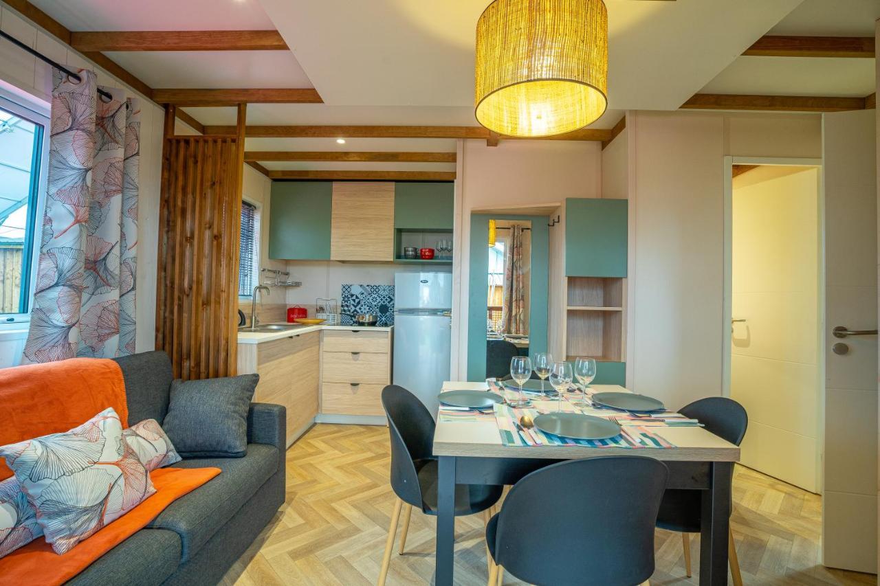La Clairiere - Ecolieu De Vacances Lamothe-Fenelon ภายนอก รูปภาพ