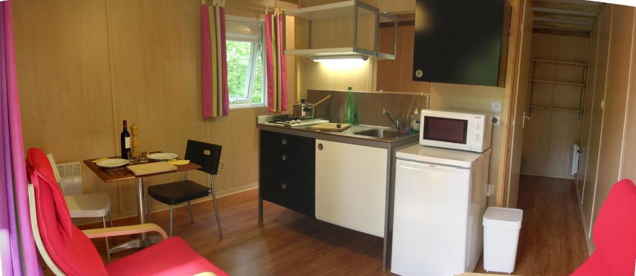 La Clairiere - Ecolieu De Vacances Lamothe-Fenelon ภายนอก รูปภาพ